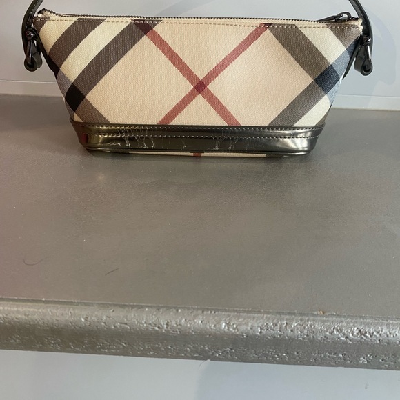 Vintage Burberry Handbag - Picture 2 of 7